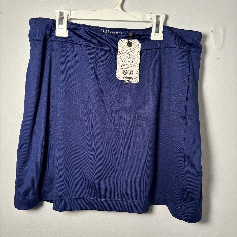 Empowered Performance Skort - Size: M